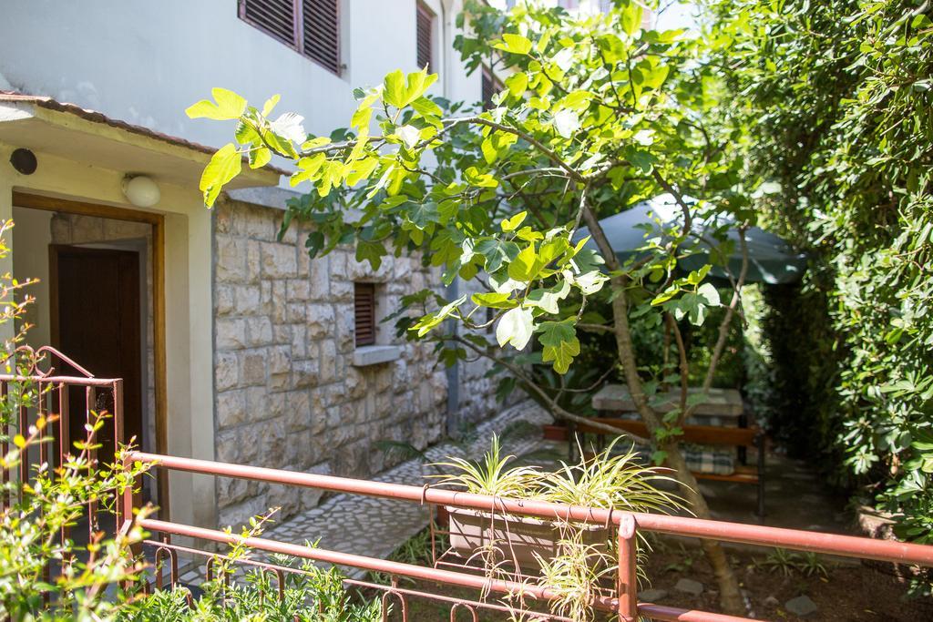 בודווה Azur Apartment מראה חיצוני תמונה